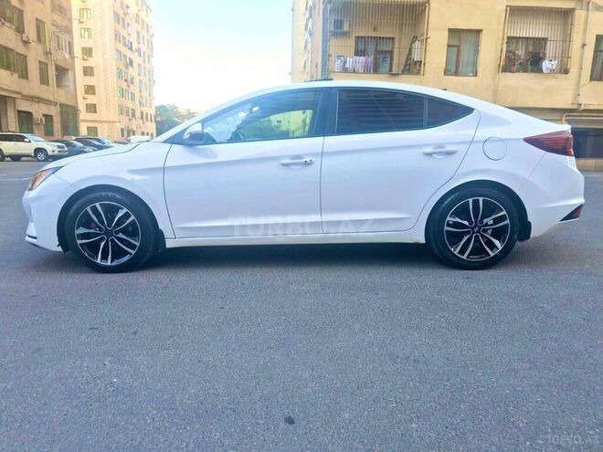Hyundai Elantra 2020, 130,000 km - 2.0 l - Bakı