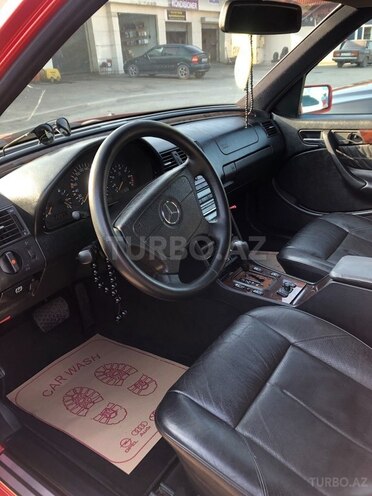 Mercedes C 240 2000, 240,000 km - 2.4 l - Sumqayıt