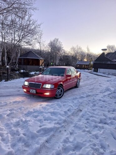 Mercedes C 240 2000, 240,000 km - 2.4 l - Sumqayıt