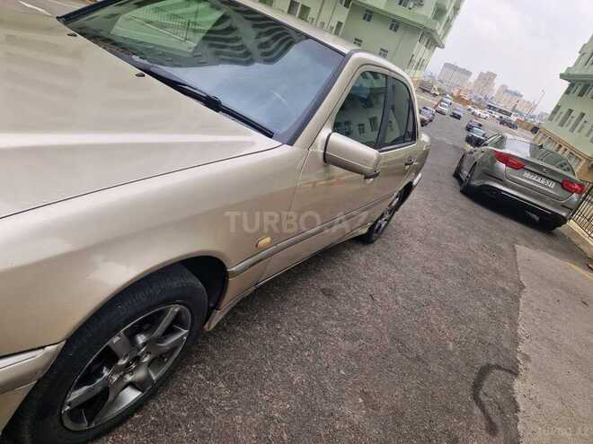 Mercedes C 220 1998, 290,000 km - 2.2 l - Bakı