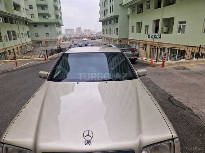 Mercedes C 220 1998, 290,000 km - 2.2 l - Bakı