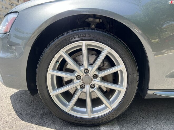 Audi A4 2013, 123,000 km - 2.0 l - Bakı