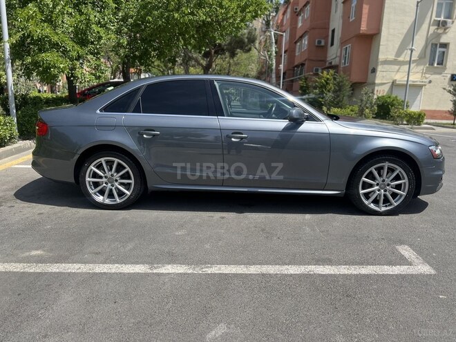 Audi A4 2013, 123,000 km - 2.0 l - Bakı