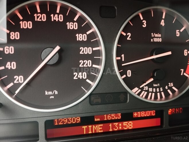 BMW 525 2002, 129,000 km - 2.5 l - Bakı