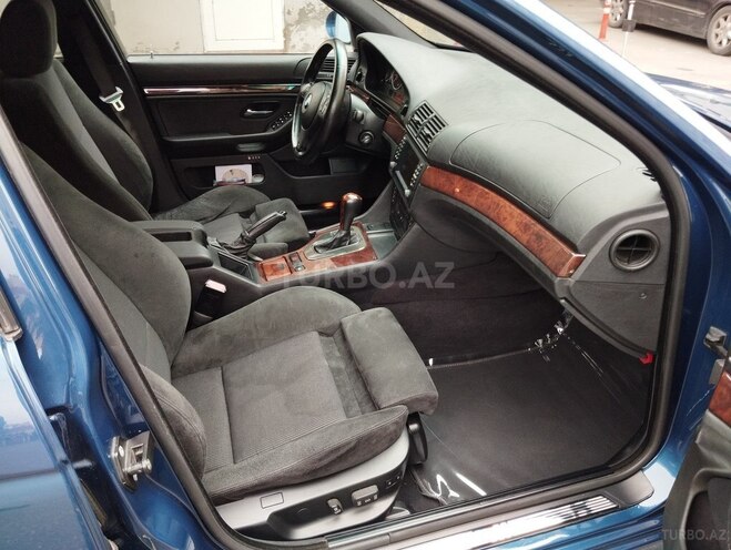 BMW 525 2002, 129,000 km - 2.5 l - Bakı