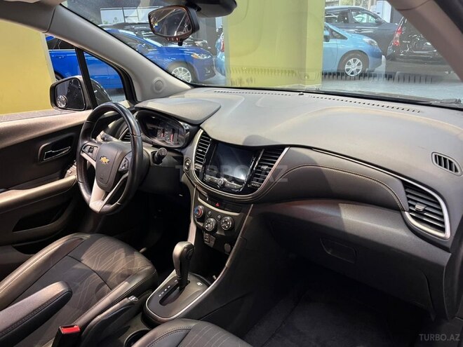 Chevrolet Trax-11