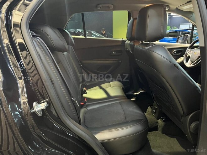 Chevrolet Trax-12