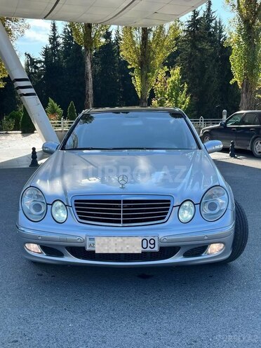 Mercedes E 240 2002, 241,077 km - 2.6 l - İsmayıllı