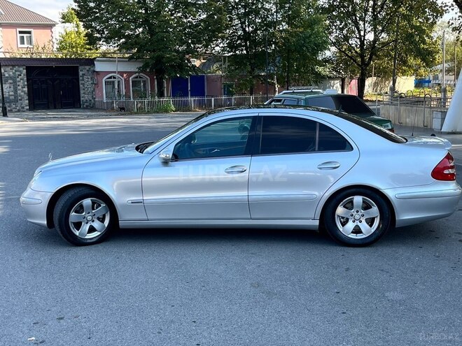 Mercedes E 240 2002, 241,077 km - 2.6 l - İsmayıllı