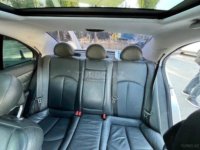 Mercedes E 240 2002, 241,077 km - 2.6 l - İsmayıllı