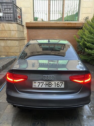 Audi A4 2013, 123,000 km - 2.0 l - Bakı