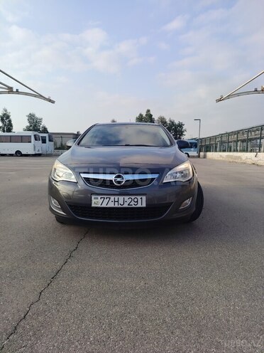 Opel Astra 2010, 180,000 km - 1.4 l - Sumqayıt
