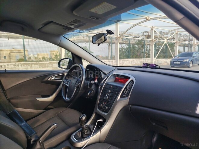 Opel Astra 2010, 180,000 km - 1.4 l - Sumqayıt