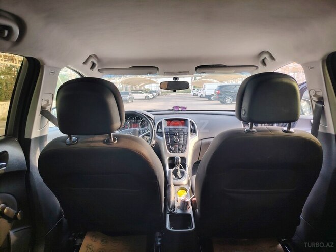 Opel Astra 2010, 180,000 km - 1.4 l - Sumqayıt