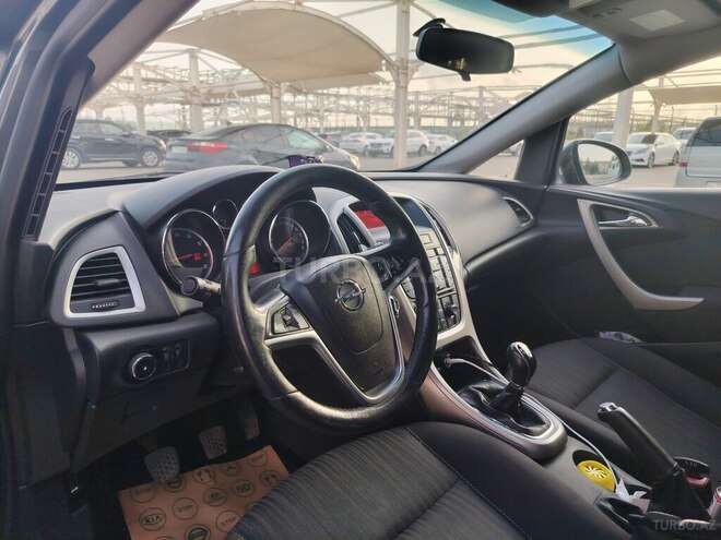 Opel Astra 2010, 180,000 km - 1.4 l - Sumqayıt
