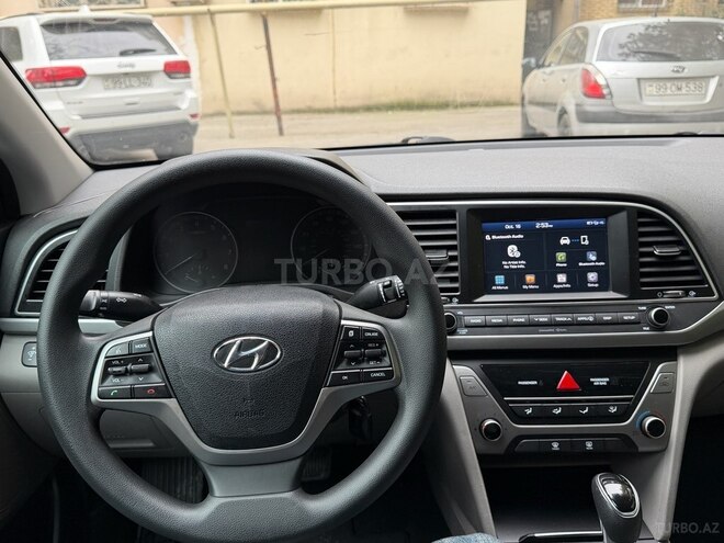 Hyundai Elantra 2017, 205,996 km - 2.0 l - Bakı