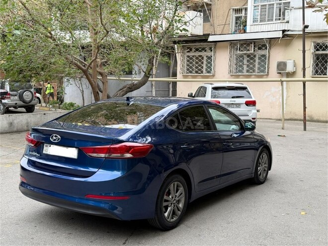 Hyundai Elantra 2017, 205,996 km - 2.0 l - Bakı