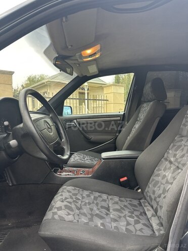 Mercedes C 220 1999, 364,000 km - 2.2 л - Bakı