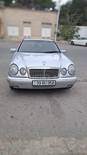 Mercedes E 240 1999, 358,000 km - 2.4 л - Bakı