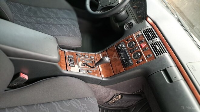 Mercedes E 240 1999, 358,000 km - 2.4 л - Bakı