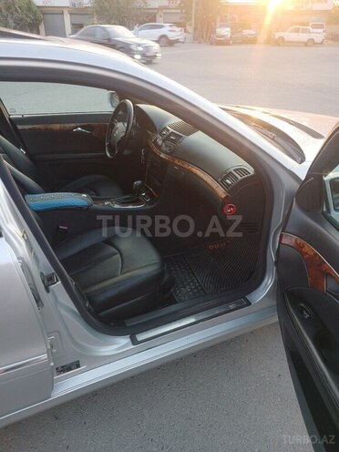 Mercedes E 220 2004, 375,000 km - 2.2 l - Bakı