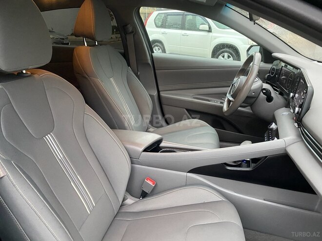 Hyundai Elantra 2022, 61,858 km - 2.0 л - Bakı
