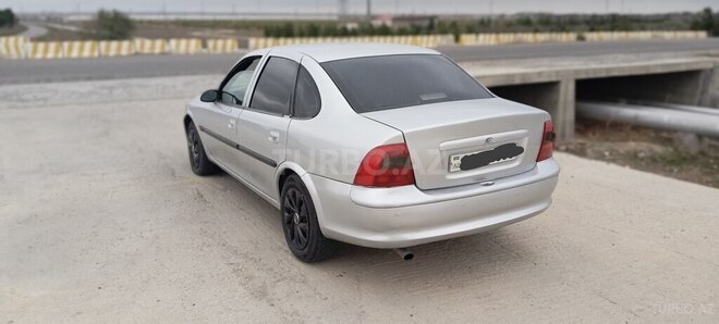 Opel Vectra 1998, 250,000 km - 2.0 l - Bakı