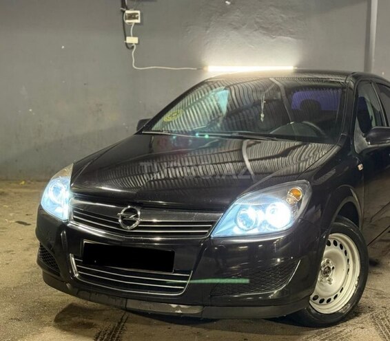 Opel Astra 2008, 210,000 km - 1.4 л - Bakı