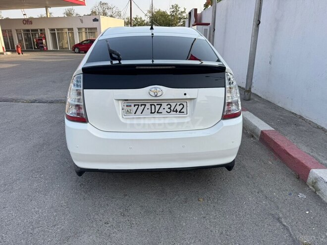 Toyota Prius 2009, 300,000 km - 1.8 л - Bakı