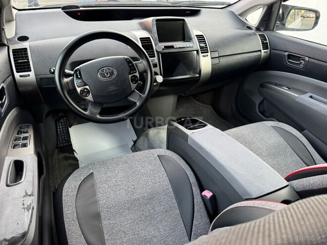 Toyota Prius 2009, 300,000 km - 1.8 л - Bakı