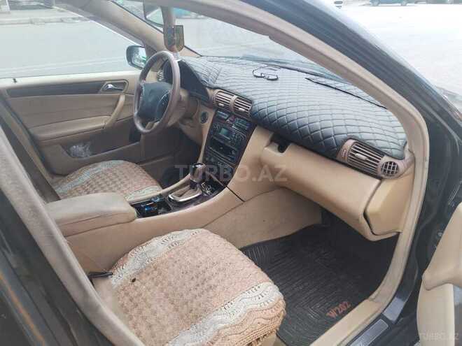 Mercedes C 240 2003, 465,874 km - 2.6 l - Sabirabad