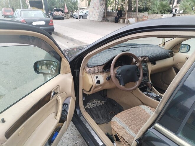 Mercedes C 240 2003, 465,874 km - 2.6 l - Sabirabad