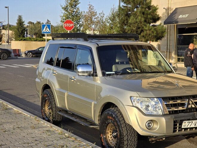 Mitsubishi Pajero 2012, 173,000 km - 3.0 л - Bakı