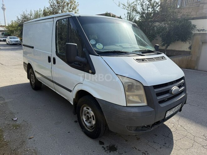 Ford Transit-2