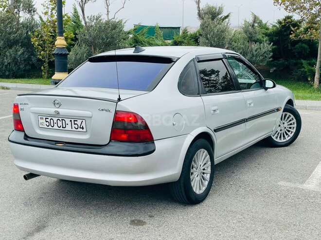 Opel Vectra 1996, 410,000 km - 1.8 l - Sumqayıt