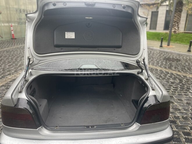 BMW 540 1999, 267,000 km - 4.4 l - Bakı
