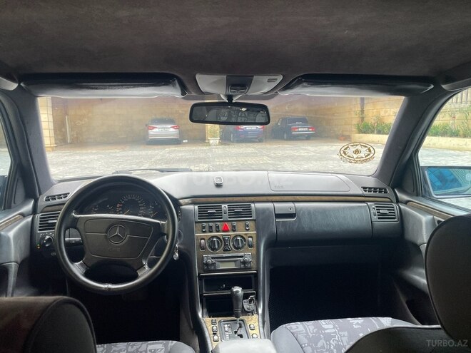 Mercedes E 240 1997, 420,660 km - 2.4 l - Bakı