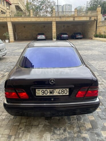 Mercedes E 240 1997, 420,660 km - 2.4 l - Bakı