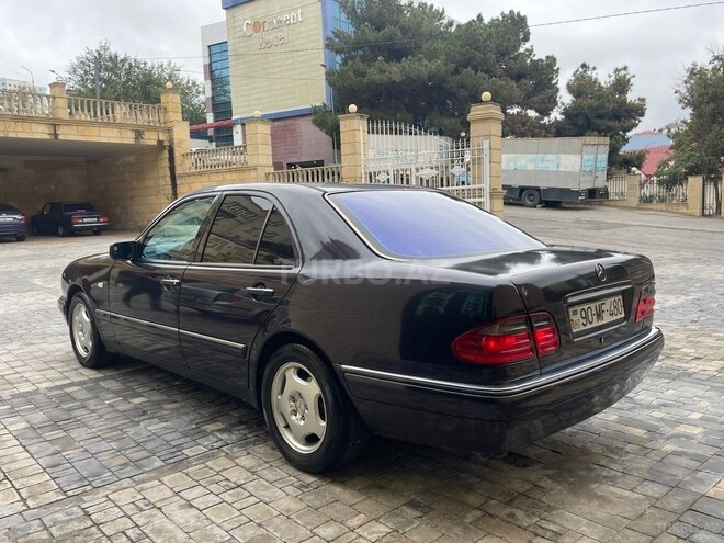 Mercedes E 240 1997, 420,660 km - 2.4 l - Bakı