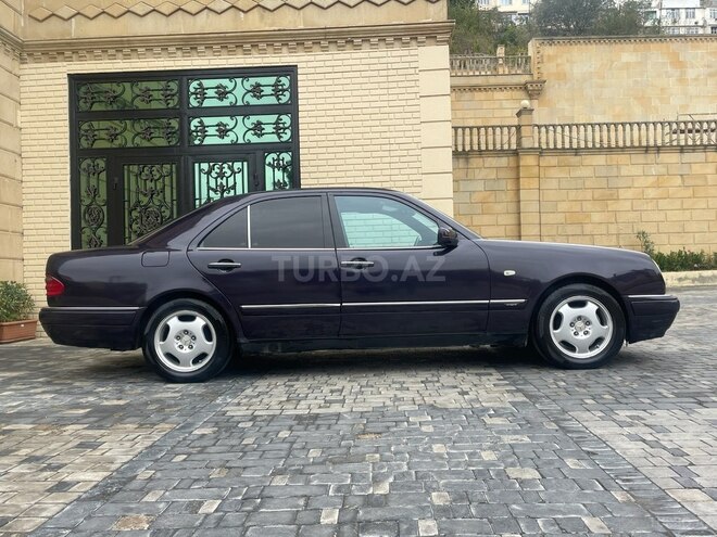 Mercedes E 240 1997, 420,660 km - 2.4 l - Bakı
