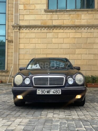 Mercedes E 240 1997, 420,660 km - 2.4 l - Bakı
