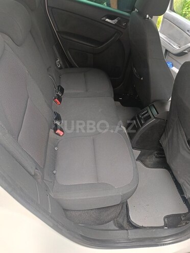 Skoda Yeti 2012, 321,510 km - 1.2 l - Bakı