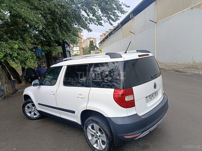 Skoda Yeti 2012, 321,510 km - 1.2 l - Bakı