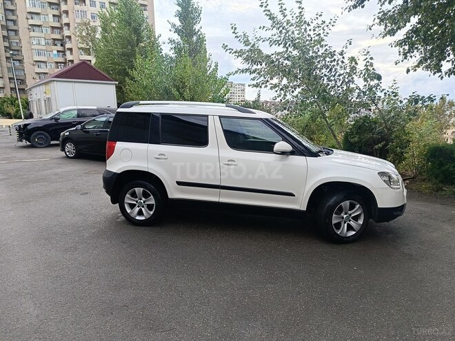 Skoda Yeti 2012, 321,510 km - 1.2 l - Bakı