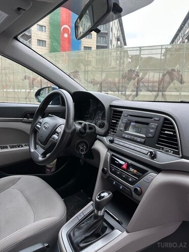 Hyundai Elantra 2016, 239,792 km - 2.0 l - Bakı