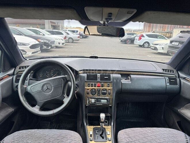 Mercedes E 290 1996, 330,000 km - 2.9 l - Bakı