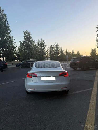 Tesla Model 3 2023, 32,000 km - 0.0 l - Bakı
