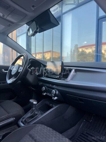 Kia Rio-16