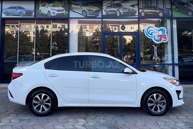 Kia Rio-6