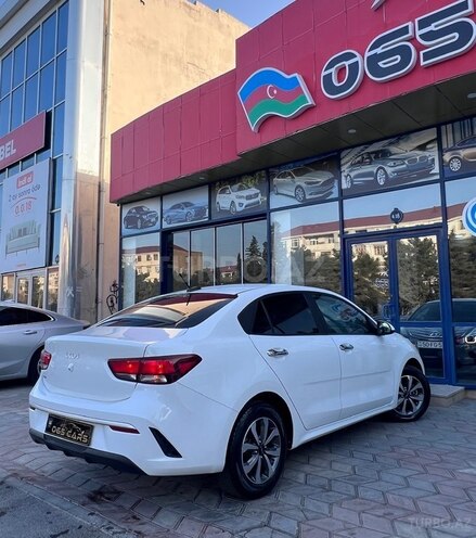 Kia Rio-9